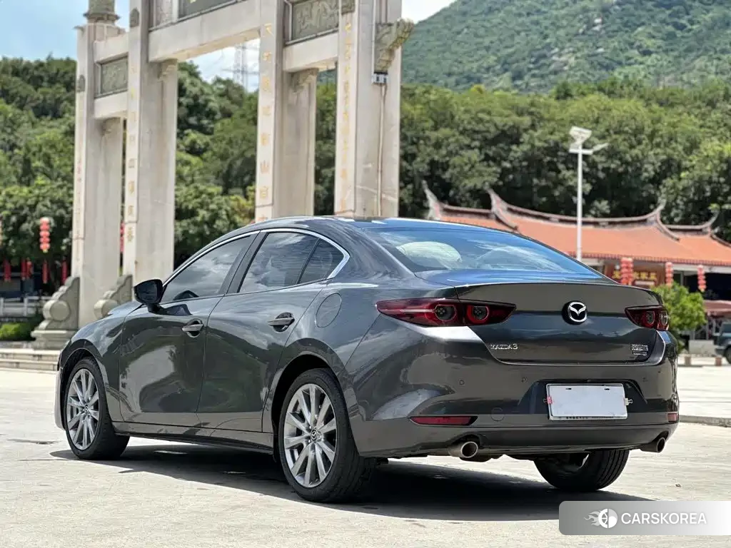 Mazda 3 id 4576497 из Китая 7