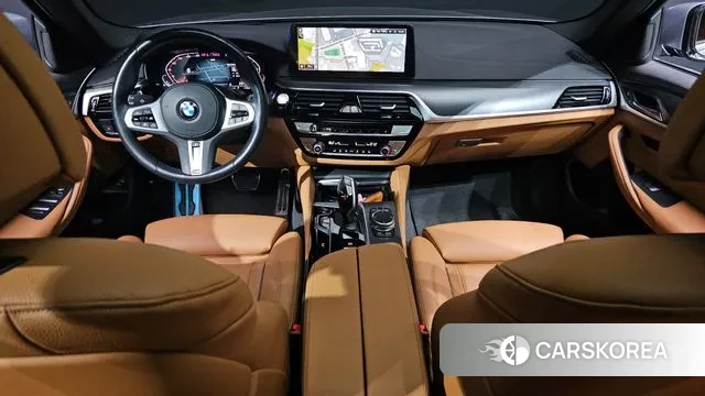 BMW 5 Series (G30) id 3389149 из Кореи 17