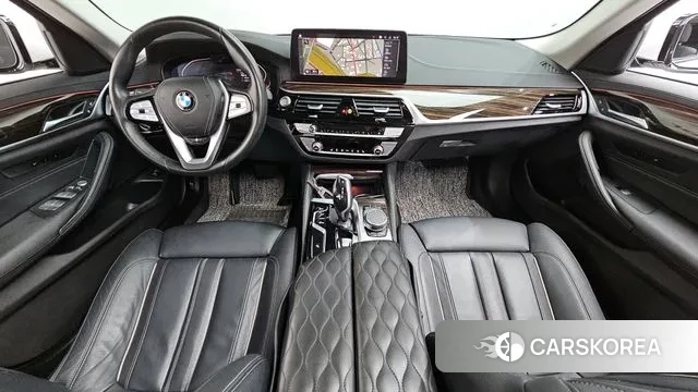 BMW 5 Series (G30) id 3421052 из Кореи 17