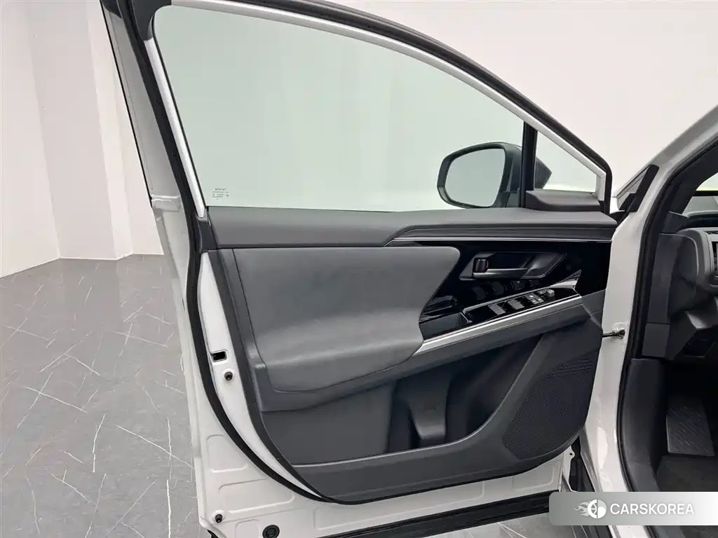 Toyota bZ4X id 4576793 из Китая 20