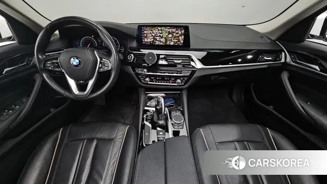 BMW 5 Series (G30) id 3698432 из Кореи 17