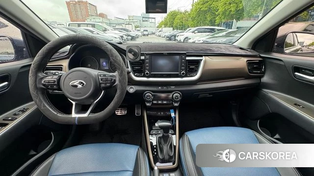 Kia Stonic id 4605436 из Кореи 17