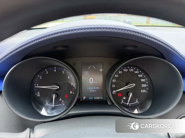 Toyota C-HR id 4348824 из Китая 19