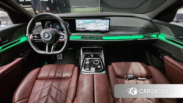 BMW 7 Series (G70) id 3571510 из Кореи 17