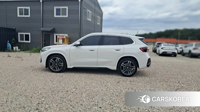 BMW X1 (U11) id 4691697 из Кореи 17