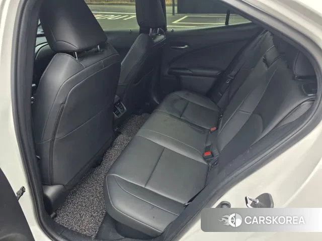 Lexus UX250h id 3514038 из Кореи 10