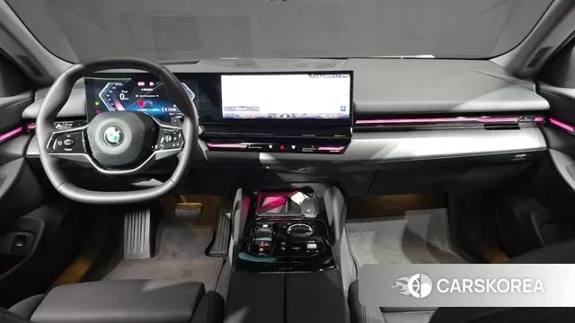 BMW 5 Series (G60) id 3310494 из Кореи 17