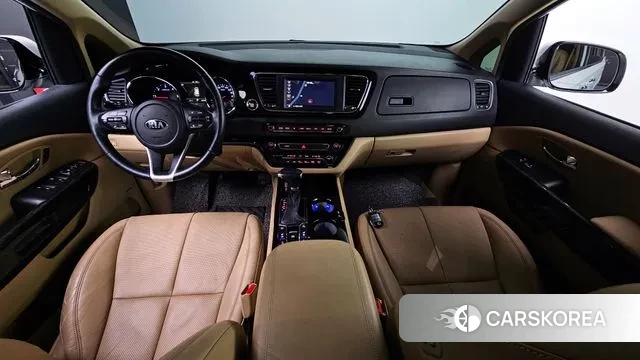 Kia The New Carnival id 3530984 из Кореи 17