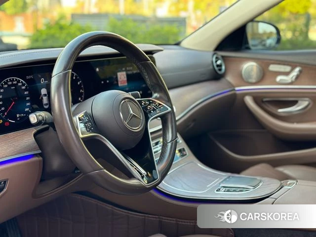 Mercedes-Benz E-class id 4276537 из Китая 9
