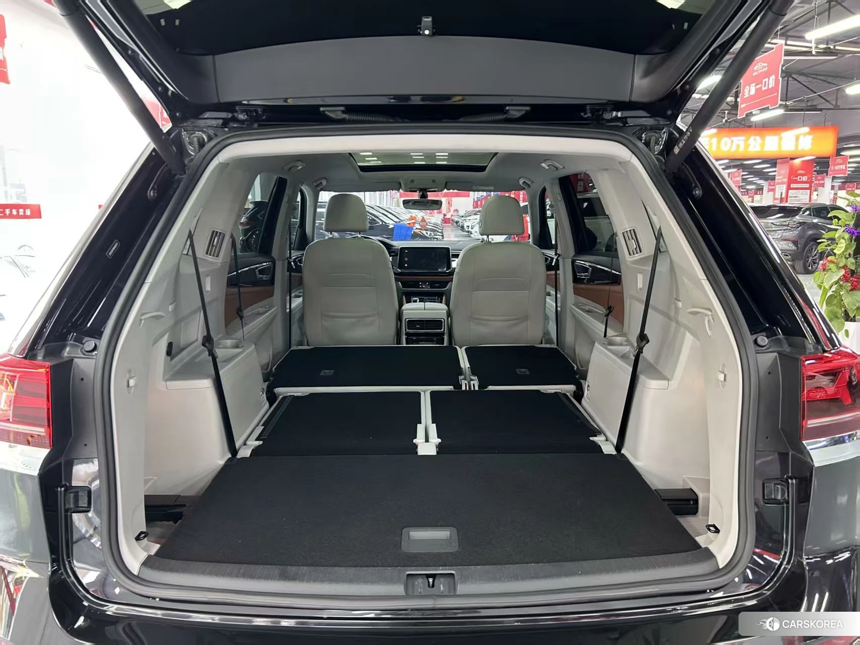 Volkswagen Tourang id 4452317 из Китая 26