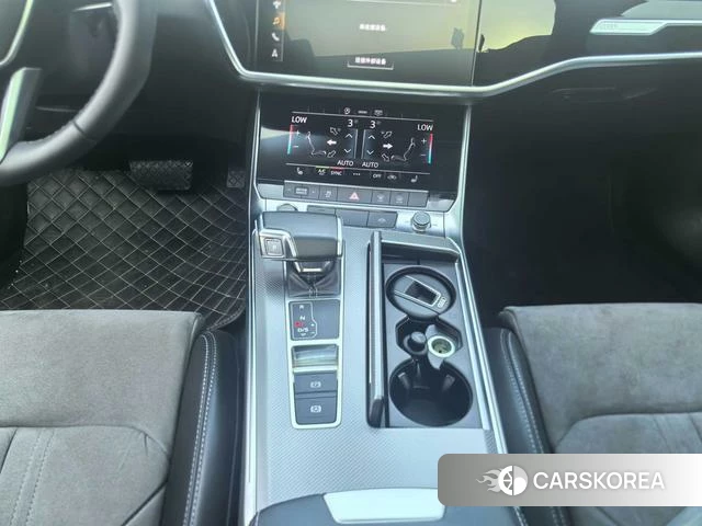 Audi A6L id 4329183 из Китая 17