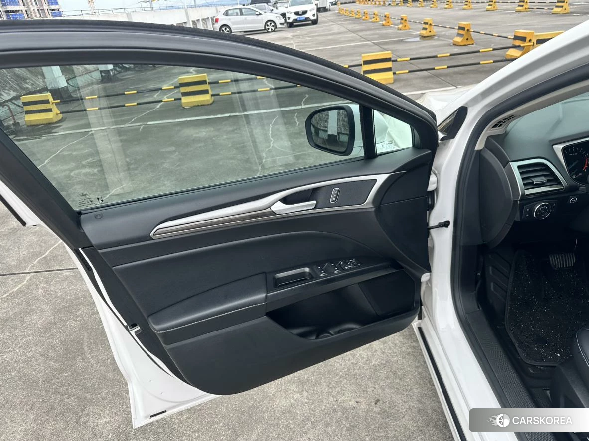 Ford Mondeo id 4407622 из Китая 20