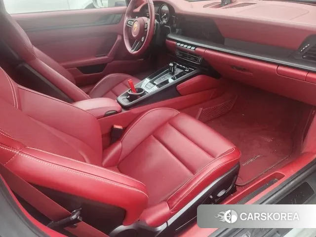 Porsche 911(992) id 3508018 из Кореи 17