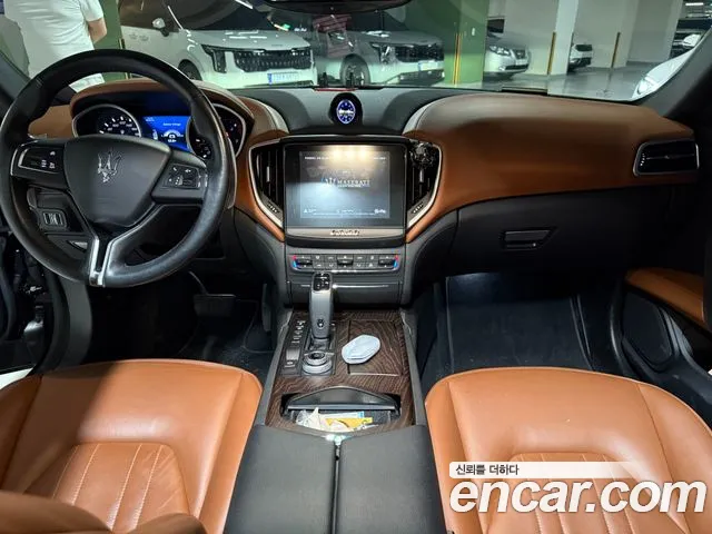 Maserati Ghibli id 2854386 из Кореи 17