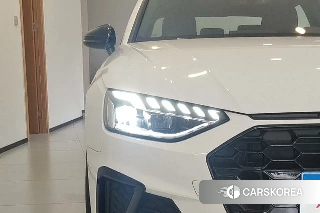 Audi A4L id 4205615 из Китая 14