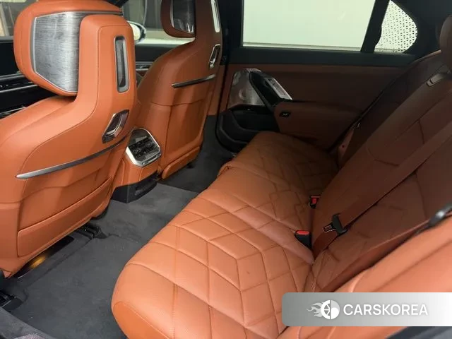 BMW i7 (G70) id 3763196 из Кореи 7