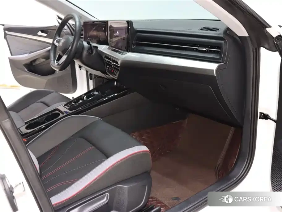 Volkswagen Lamando id 4539214 из Китая 17