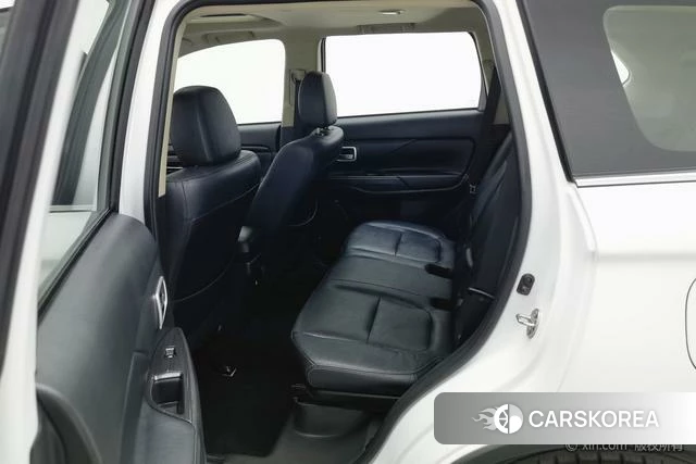 Mitsubishi  Outlander id 4210212 из Китая 21