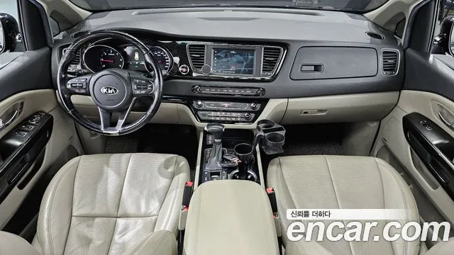 Kia The New Carnival id 2347063 из Кореи 17