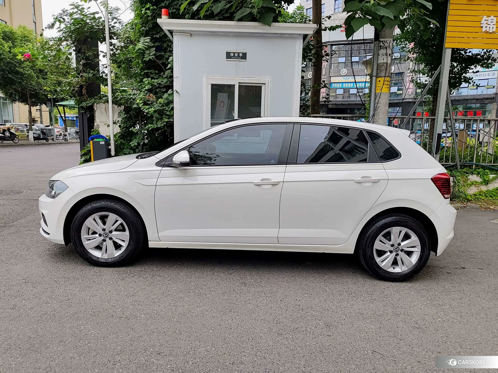 Volkswagen Polo id 4452276 из Китая 8