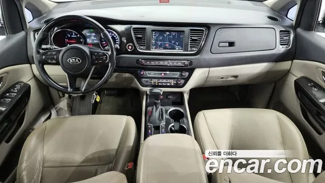 Kia The New Carnival id 2946359 из Кореи 17