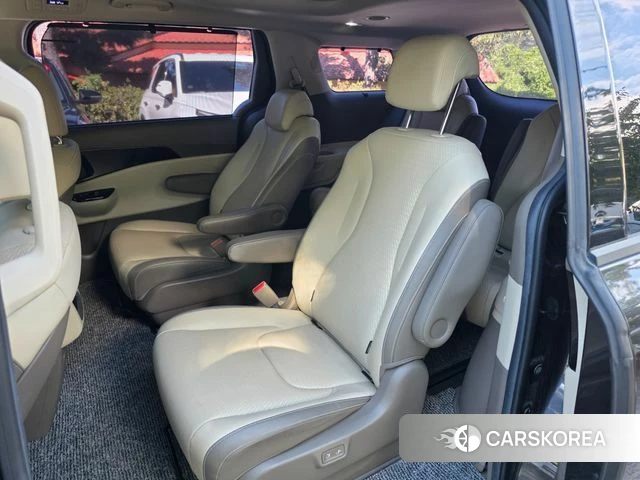 Kia Carnival 4th generation id 4693359 из Кореи 17