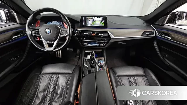 BMW 5 Series (G30) id 3779263 из Кореи 17