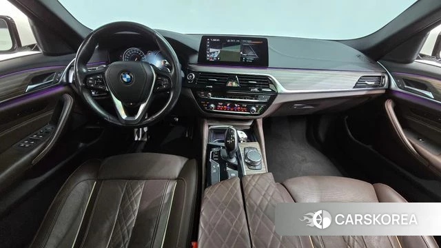 BMW 5 Series (G30) id 4411432 из Кореи 17