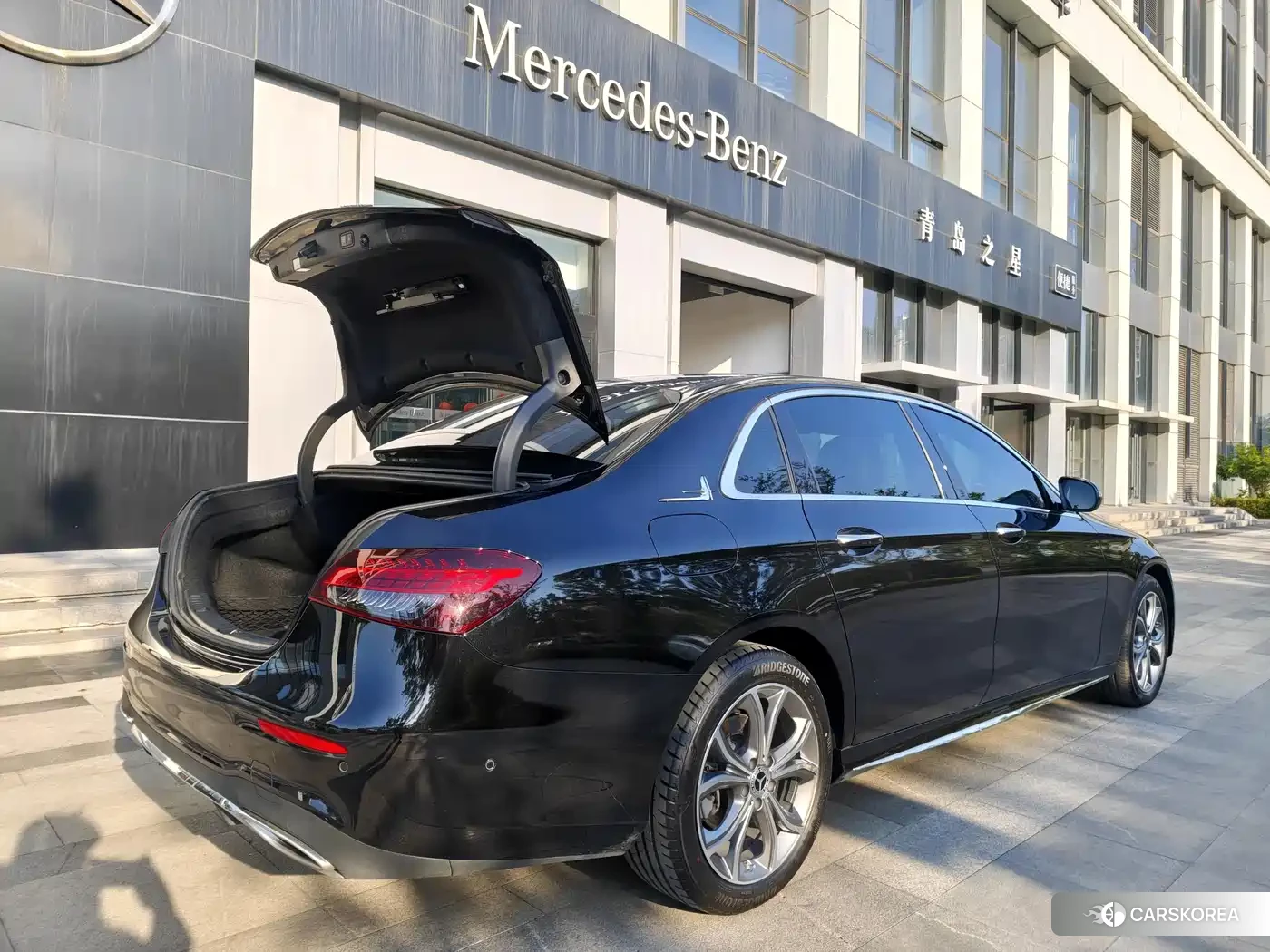 Mercedes-Benz E-Class id 4629579 из Китая 21