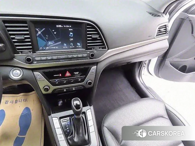 Hyundai Avante AD id 3021090 из Кореи 17