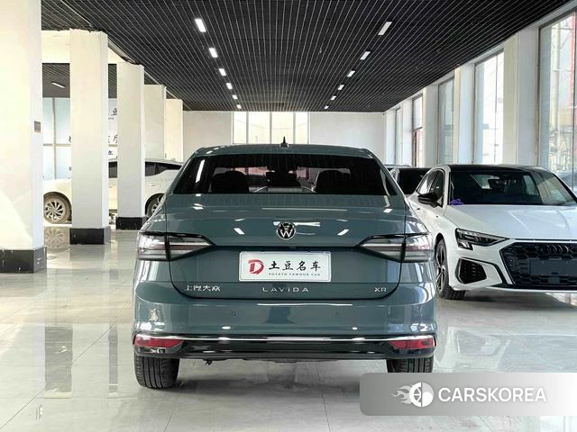 Volkswagen Lavida id 4236497 из Китая 15