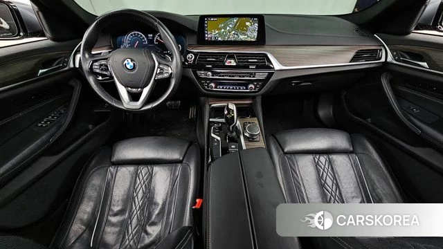 BMW 5 Series (G30) id 3894188 из Кореи 17