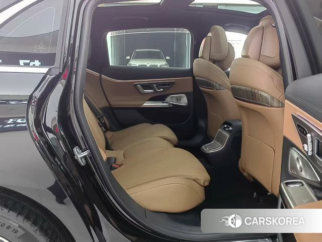 Mercedes-Benz E-class id 4300321 из Китая 18