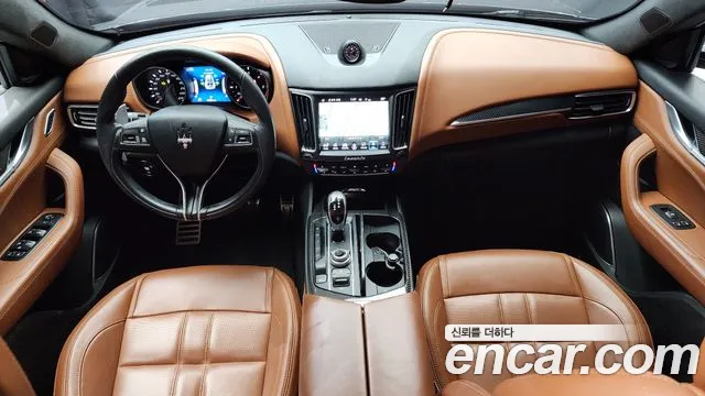 Maserati Levante id 2301115 из Кореи 17