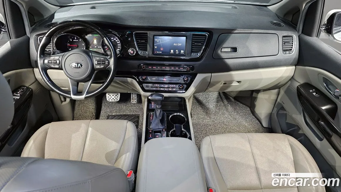 Kia The New Carnival id 1976098 из Кореи 17