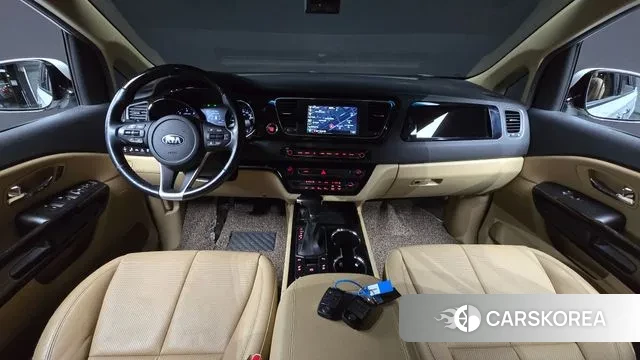 Kia The New Carnival id 3480151 из Кореи 17