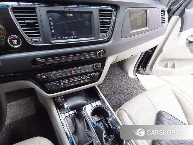 Kia The New Carnival id 3039418 из Кореи 17