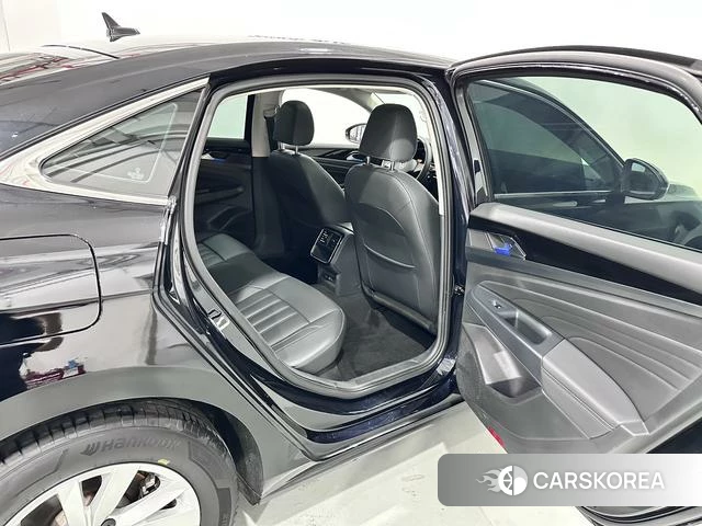 Volkswagen Passat id 4239315 из Китая 7