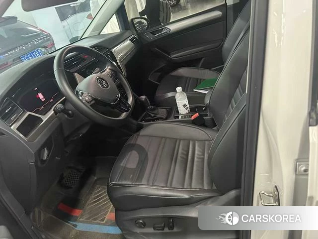 Volkswagen Touran L id 4328785 из Китая 8