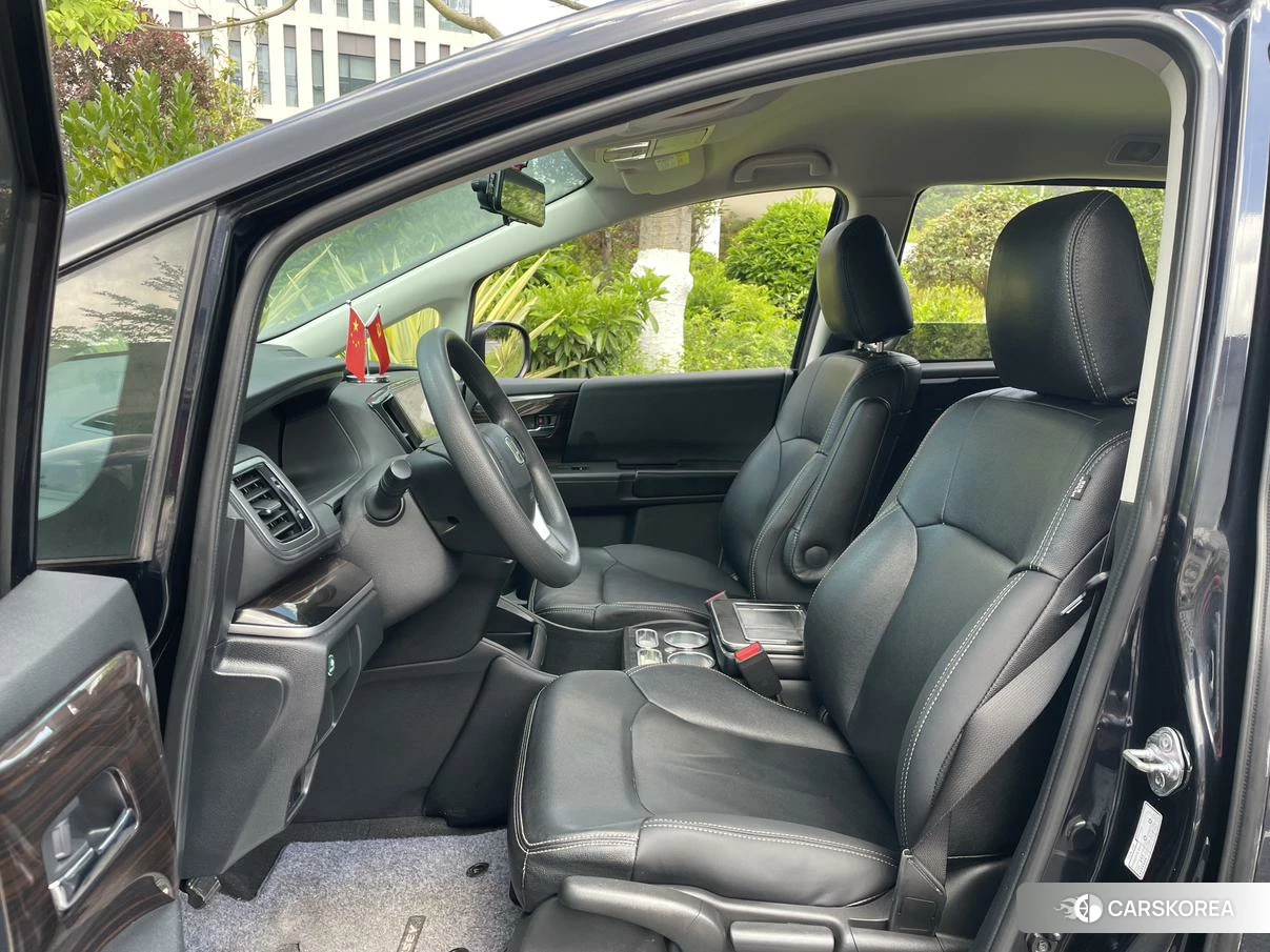 Honda Odyssey id 4440752 из Китая 17