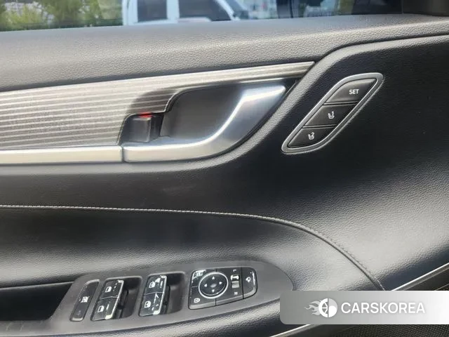 Hyundai Grandeur IG id 3021034 из Кореи 17