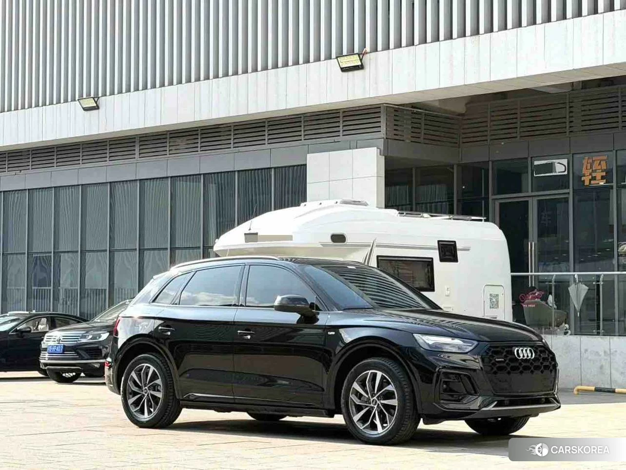 Audi Q5L id 4510428 из Китая 7