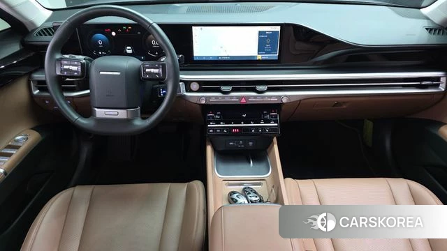 Hyundai Grandeur (GN7) id 3921981 из Кореи 17