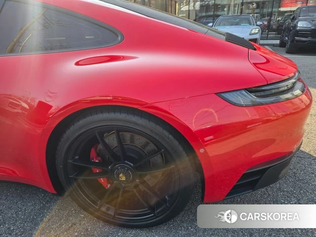 Porsche 911(992) id 4262659 из Кореи 17