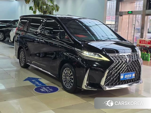Lexus LM id 4272469 из Китая 23