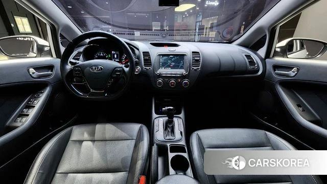 Kia The New K3 id 3835052 из Кореи 17