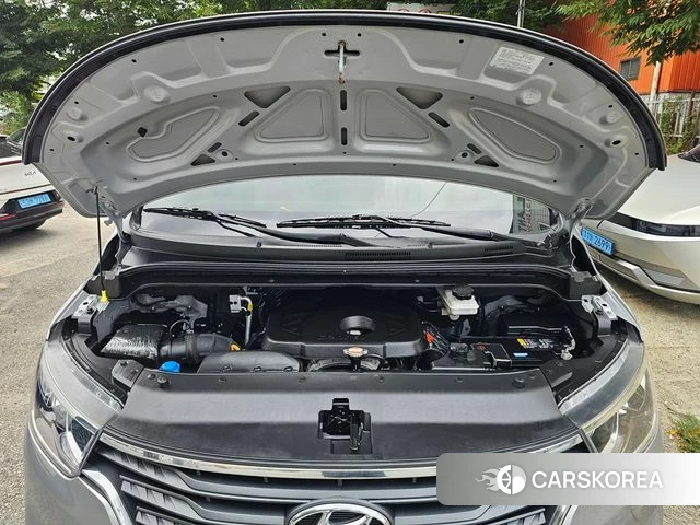 Hyundai The New Grand Starex id 4688605 из Кореи 17