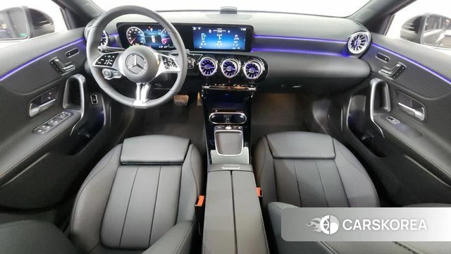 Mercedes-Benz A-Class W177 id 4307990 из Кореи 30
