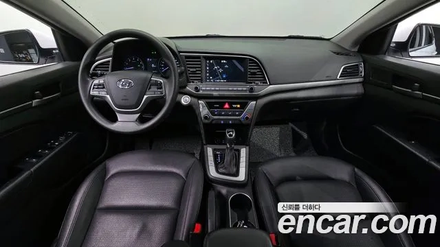 Hyundai Avante AD id 2946378 из Кореи 17