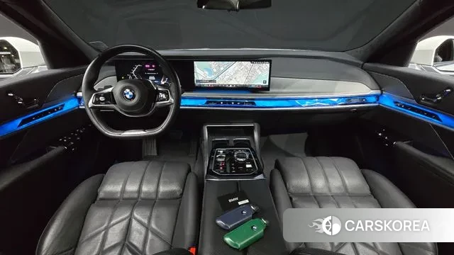 BMW 7 Series (G70) id 3462796 из Кореи 17